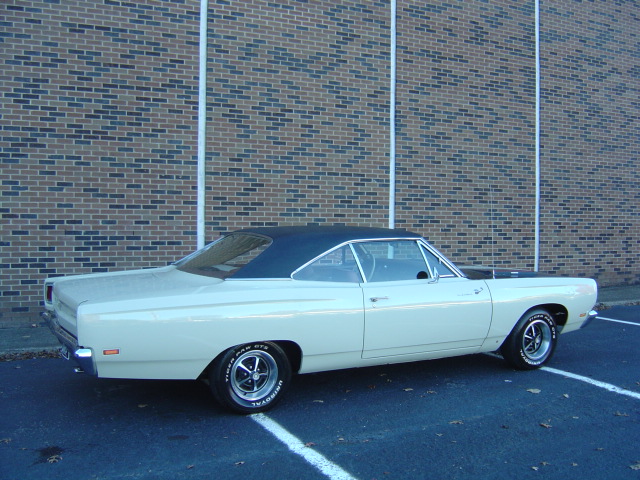 1969 plymouth road runner